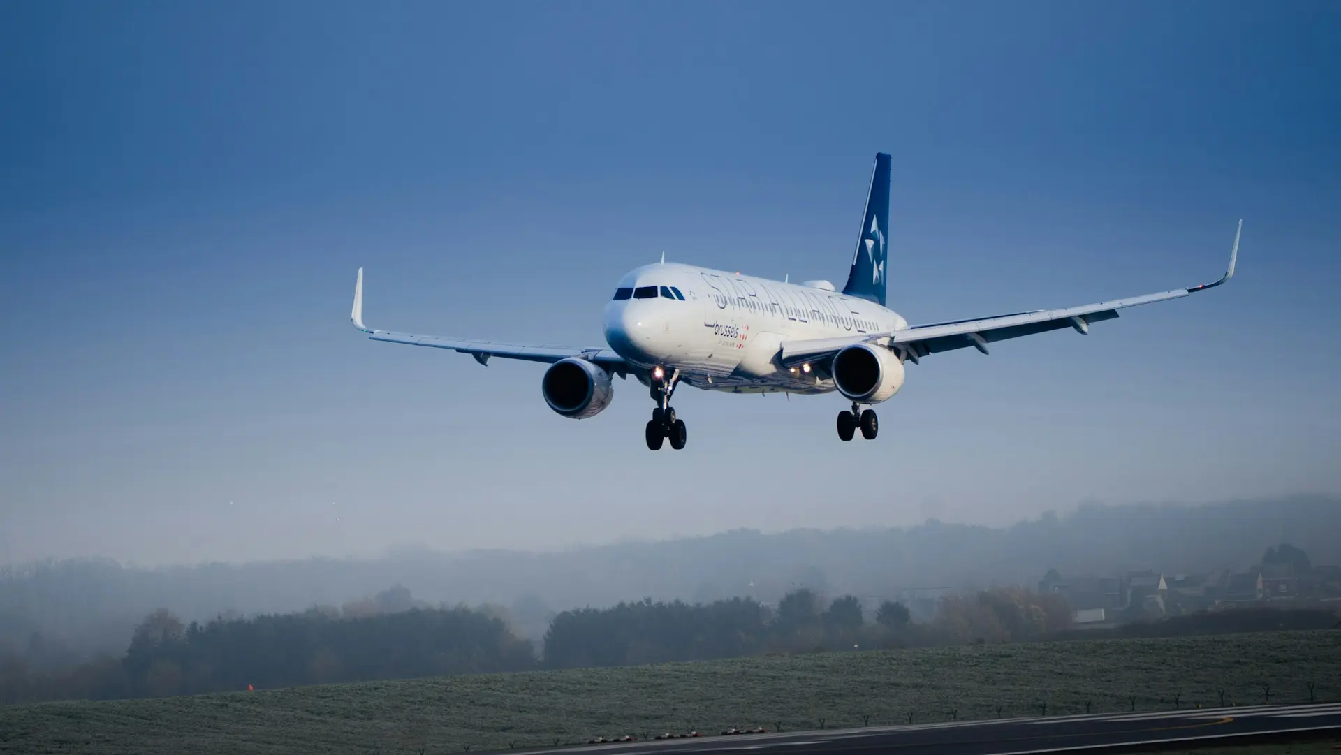 posando en un atardecer